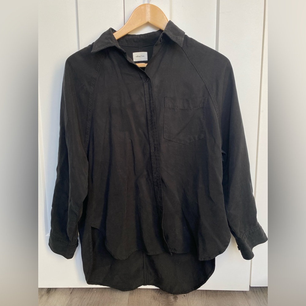 Aritzia Wilfred Free Tencel Black Shirt